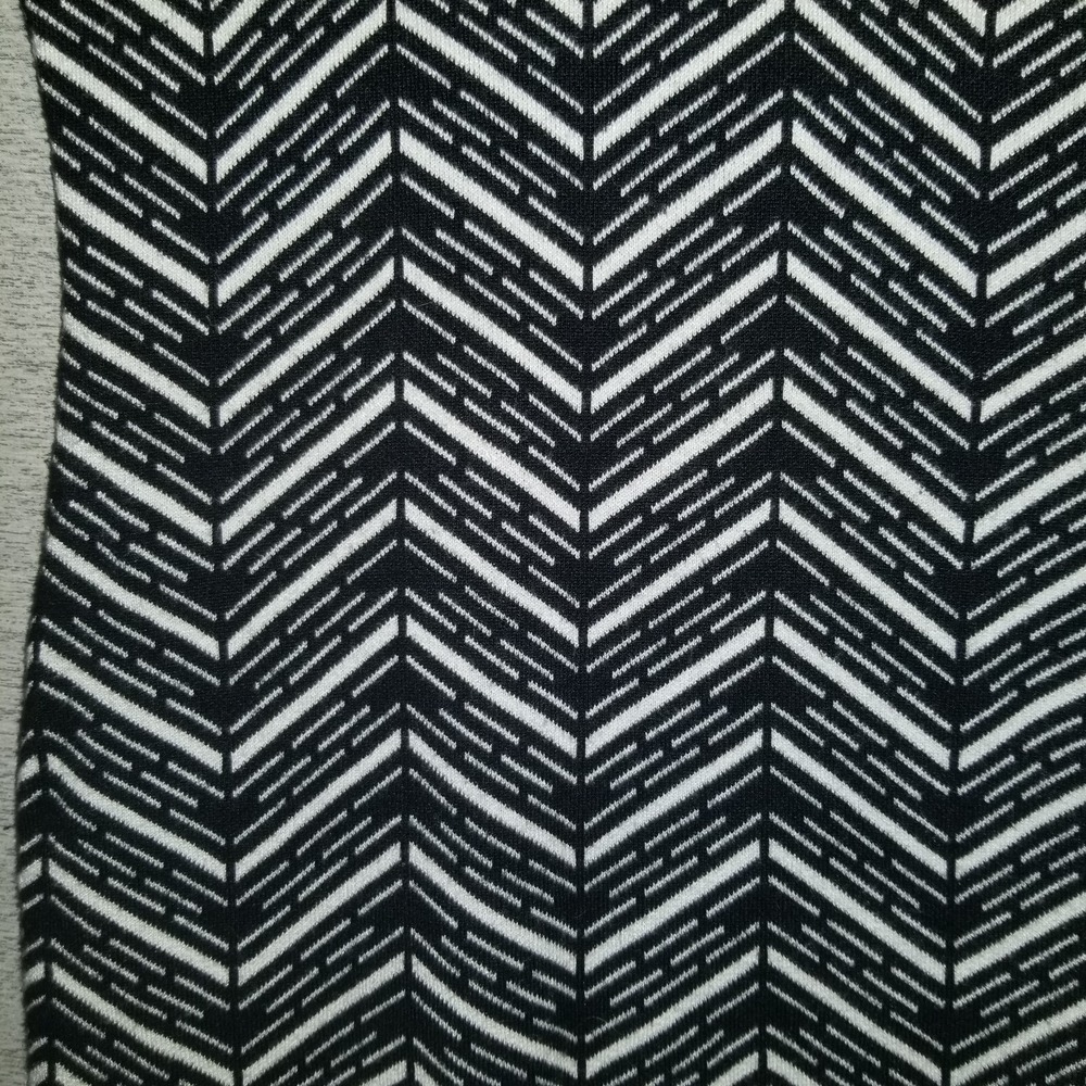 GB Gianni Bini Dress- Women's Small Black White Chevron‎ Stripe Stretch Bodycon - Picture 7 of 8